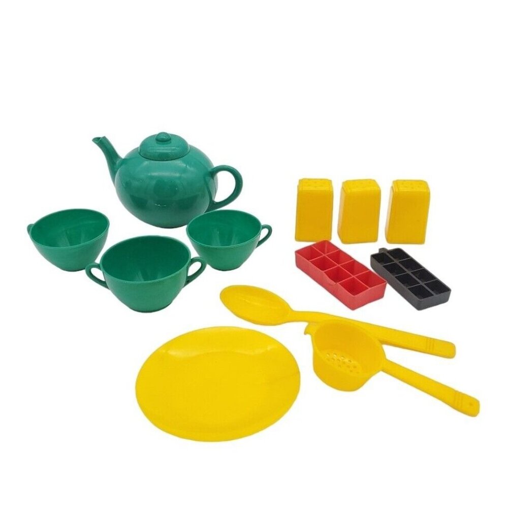 Toy Tea Set Vintage‎ Ideal Plastic Antiques 1940's - 1950's Green Yellow  *See